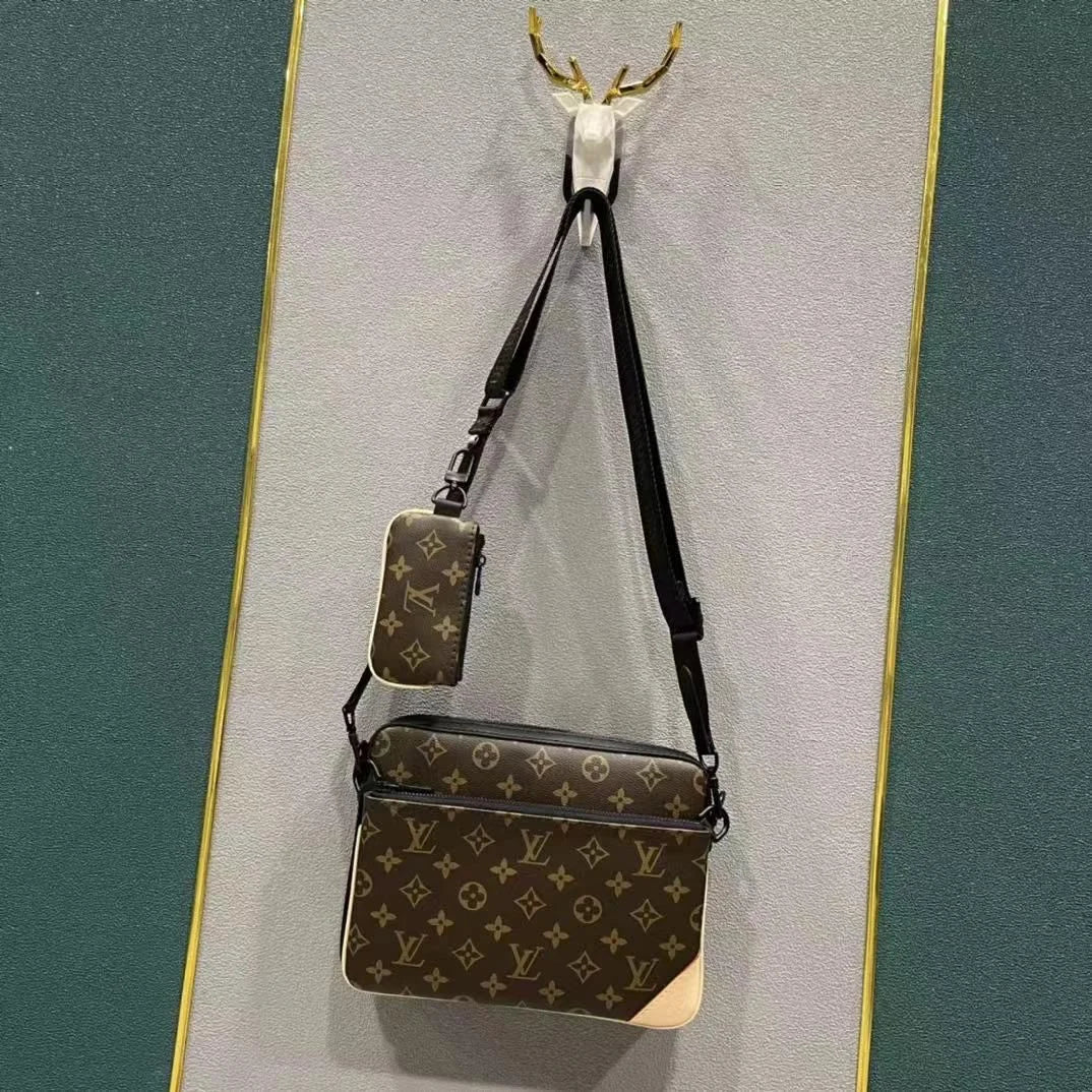 Louis Vuitton Monogram Unisex Street Style 2WAY Bi-Color Plain Leather