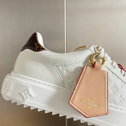 Louis Vuitton Monogram Plain Toe Rubber Sole Low Top Lace Up Sneakers