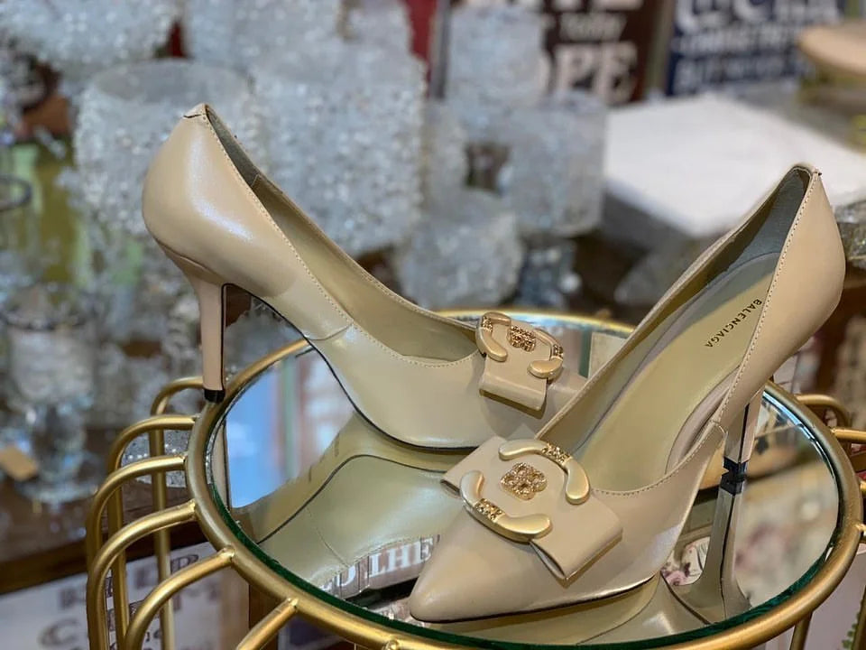 Balenciaga Women鈥檚 Knife Pump Heels