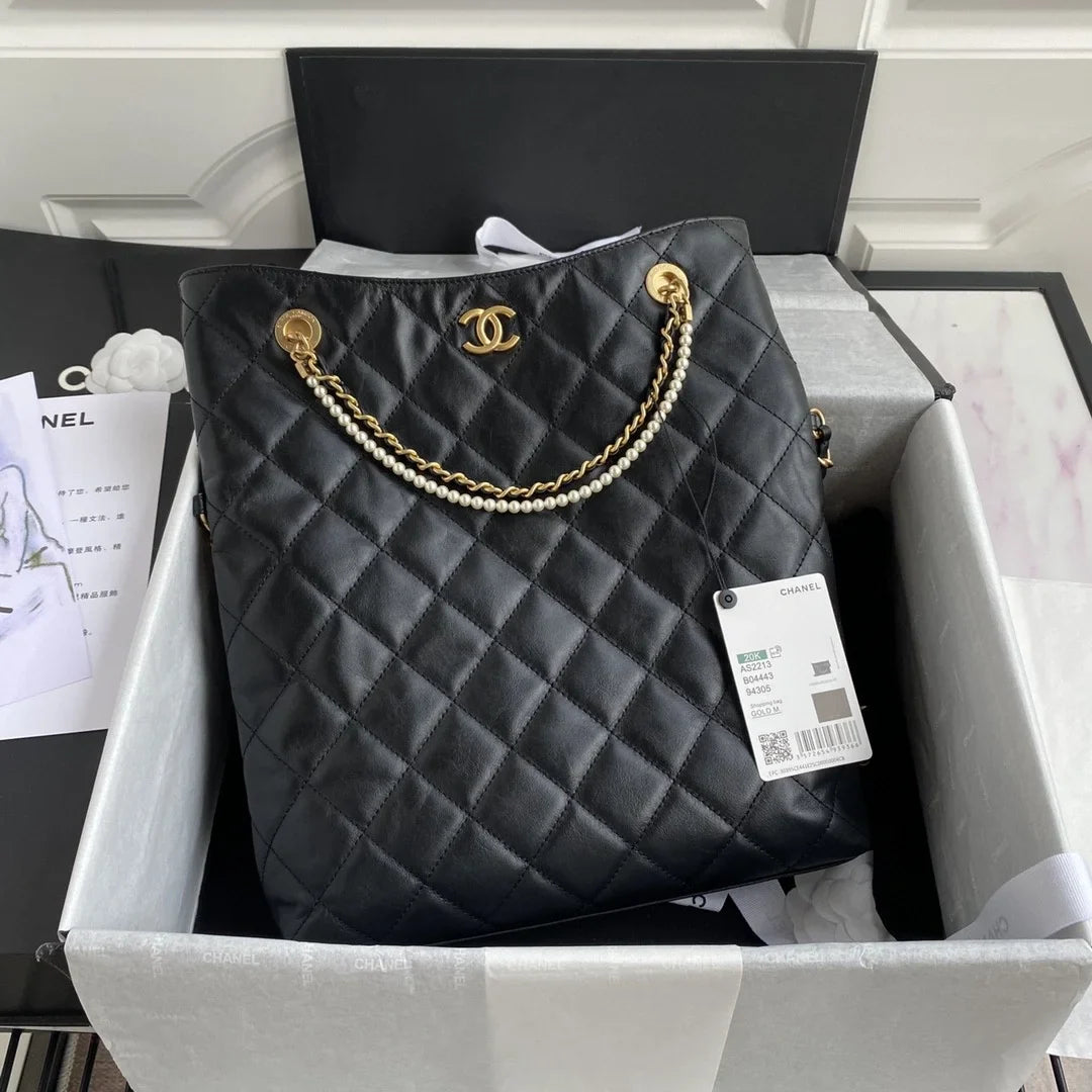 Chanel Leather Shoulder Bag 鈥� Shopping Tote Bag