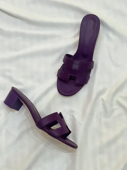 Women鈥檚 H Cut-out Sandals In Calf Leather