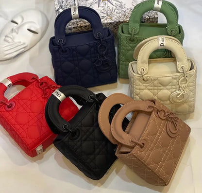 Tui Lady Dior Ultra Matte Medium Bag