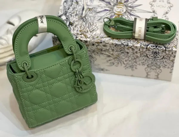 Tui Lady Dior Ultra Matte Medium Bag