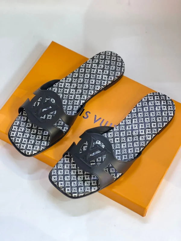 LV Isola Flat Mule