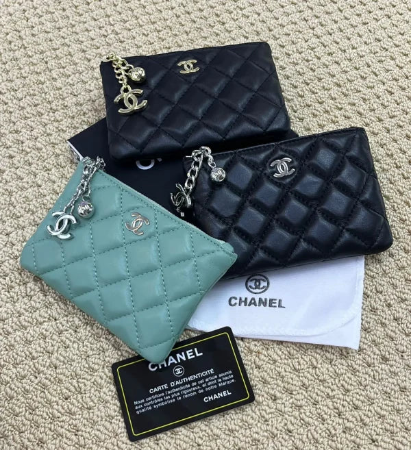 Chanel Wallet With Chain Logo