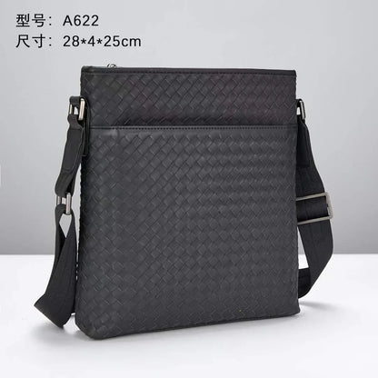 Bottega Veneta Men鈥檚 Messenger Cross Body Leather Bag