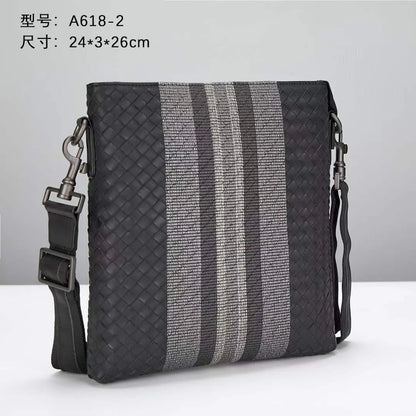 Bottega Veneta Men鈥檚 Messenger Cross Body Leather Bag