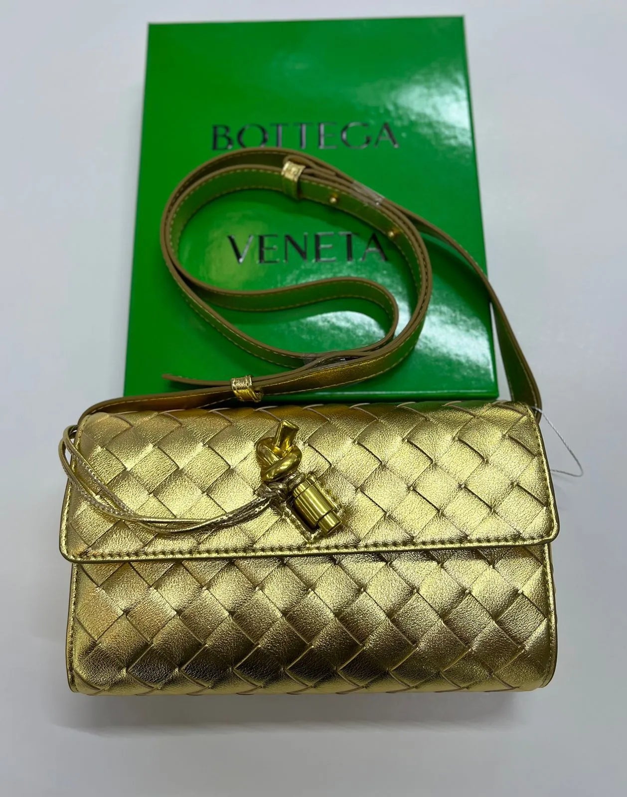 Bot颅te颅ga Vene颅ta Mi颅ni An颅di颅amo Cross Body Bag