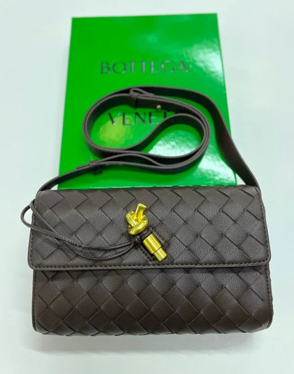Bot颅te颅ga Vene颅ta Mi颅ni An颅di颅amo Cross Body Bag