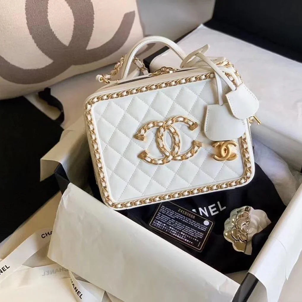 Chanel Filigree Vanity Case Quilted Caviar Gold 鈥� White