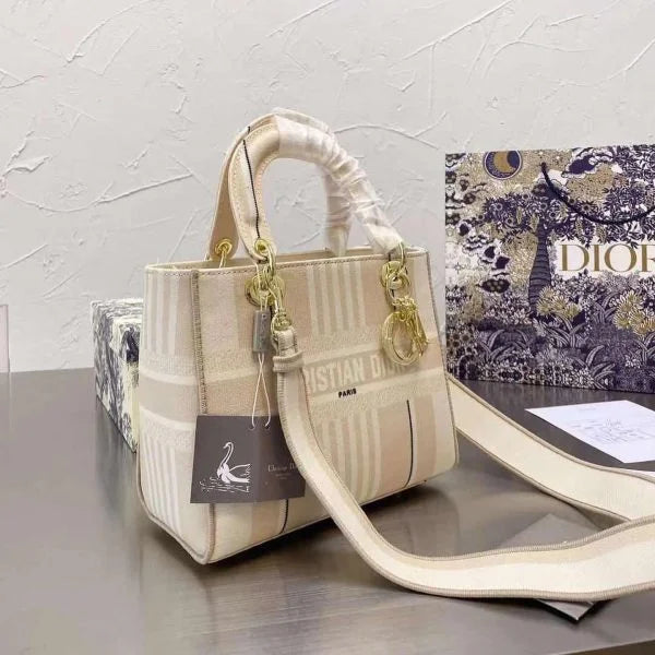 Dior Medium Lady D-Lite Bag